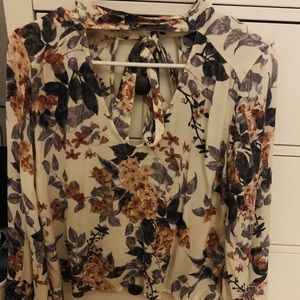 Floral print bell sleeve top